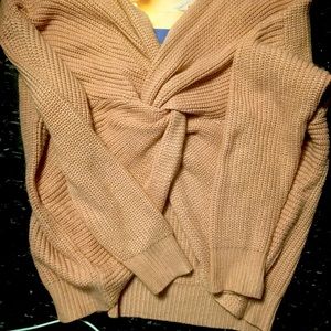 🔴SOLD🔴 Twist back Sweater